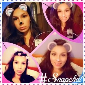 Meet your Posher, Delora